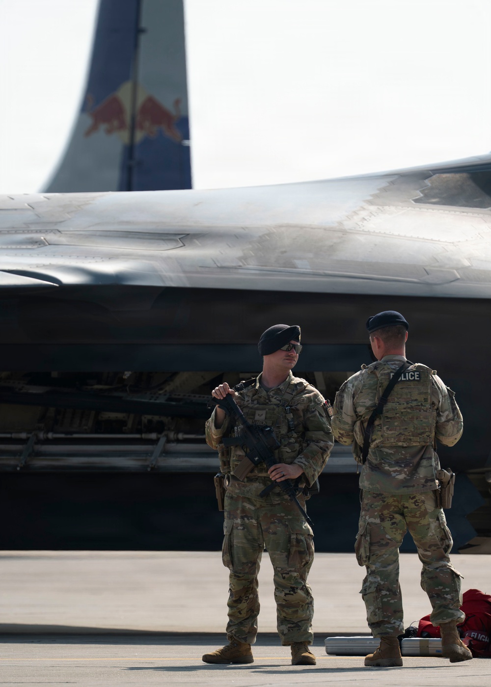 F-22 Raptor Demonstration Team showcases fifth-generation capabilities at Oshkosh 2026