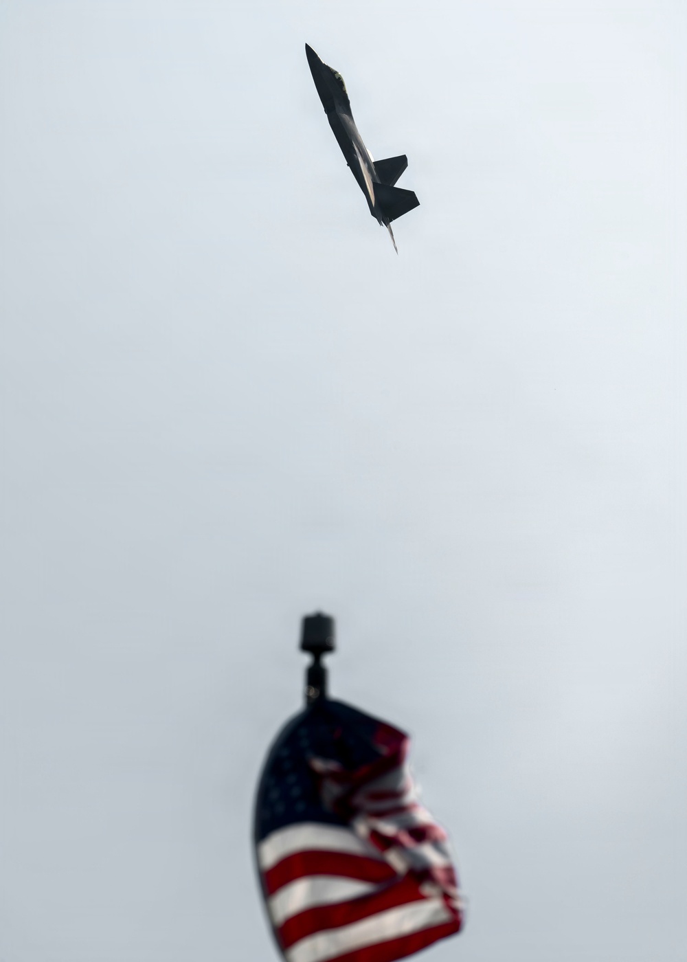 F-22 Raptor Demonstration Team showcases fifth-generation capabilities at Oshkosh 2026