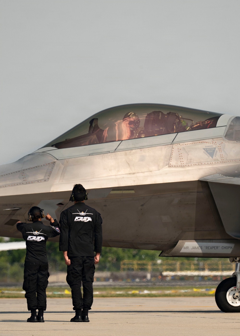 F-22 Raptor Demonstration Team showcases fifth-generation capabilities at Oshkosh 2026