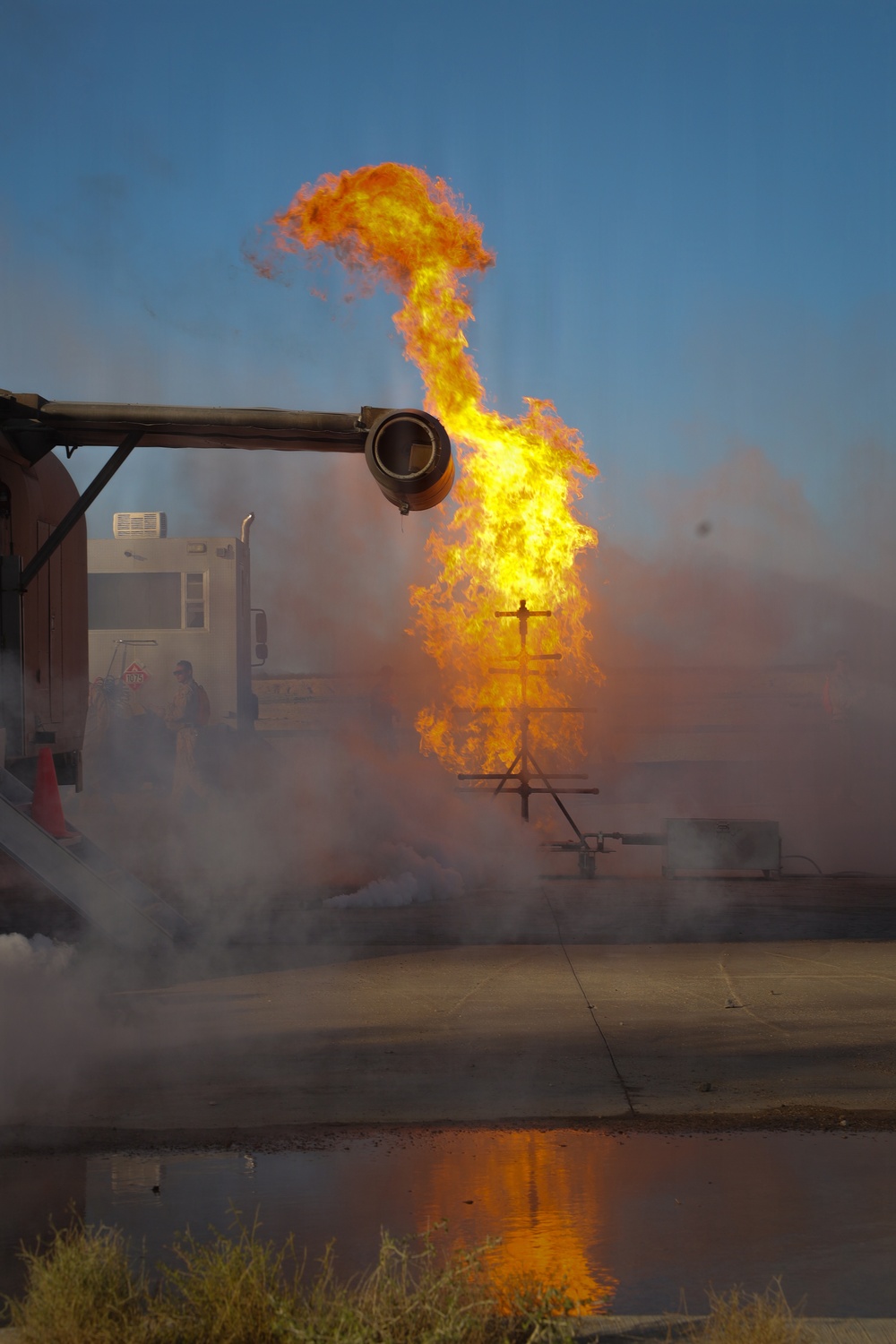Expeditionary firefighting and rescue Marines conduct drills to maintain readiness in support of SLTE 4-26