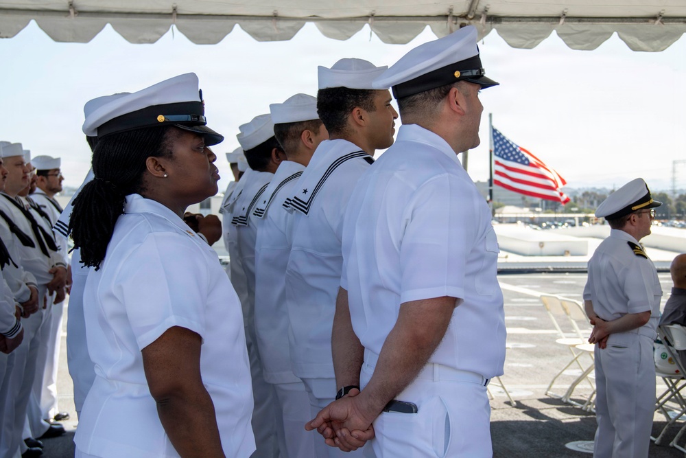 USS Jackson (LCS 6) Holds Change of Command Ceremony