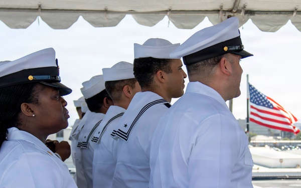 USS Jackson (LCS 6) Holds Change of Command Ceremony