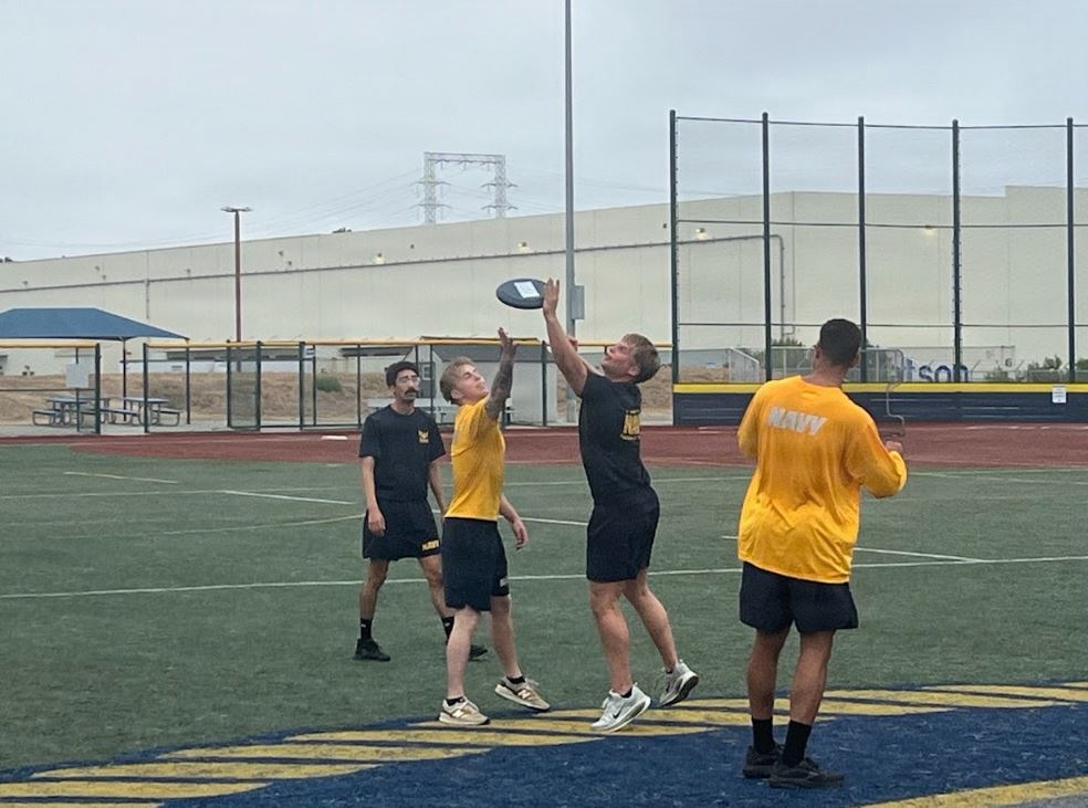 USS Chafee Crew Competes in Interdepartmental Captain's Cup