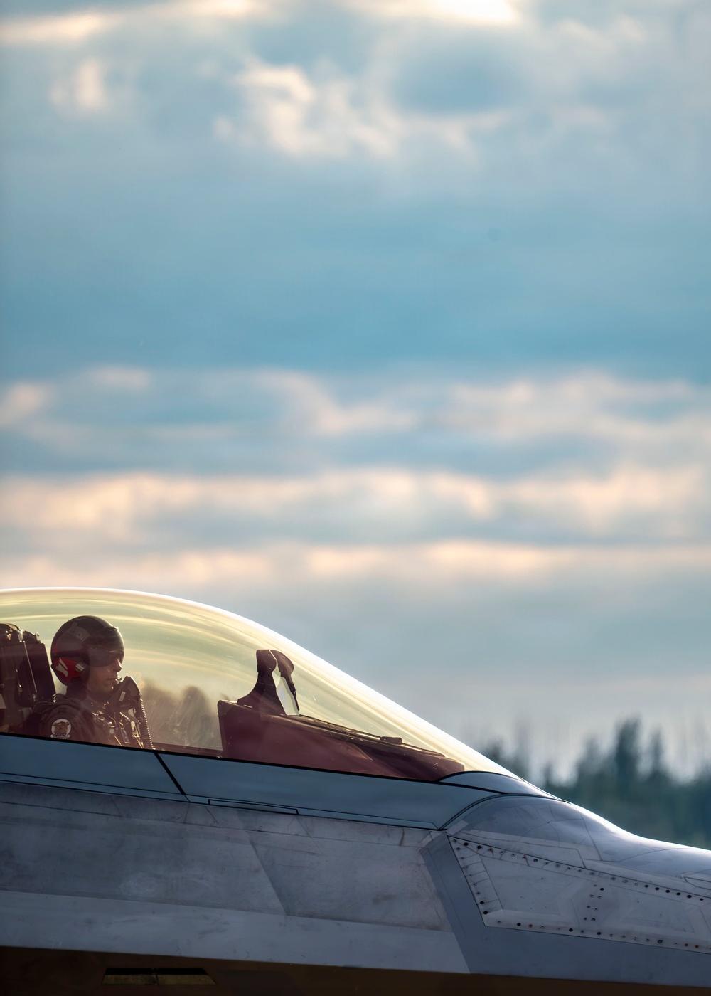 F-22 Raptor Demonstration Team Arrives at Cold Lake Airshow