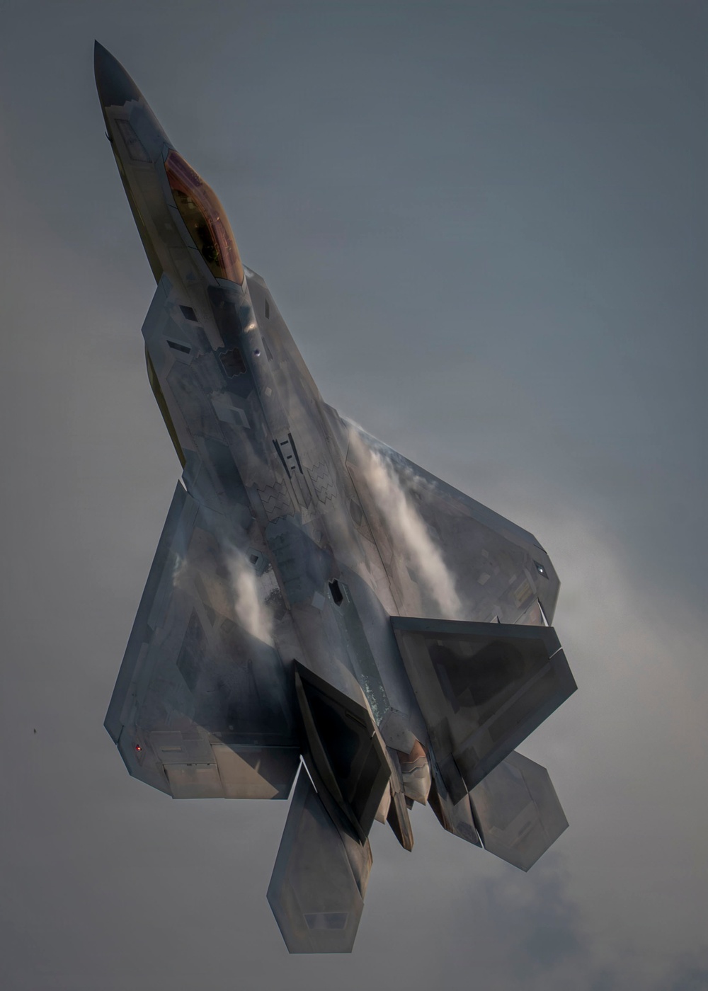 F-22 Raptor Demonstration Team Arrives at Cold Lake Airshow