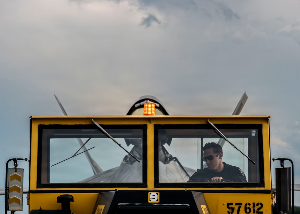 F-22 Raptor Demonstration Team Arrives at Cold Lake Airshow