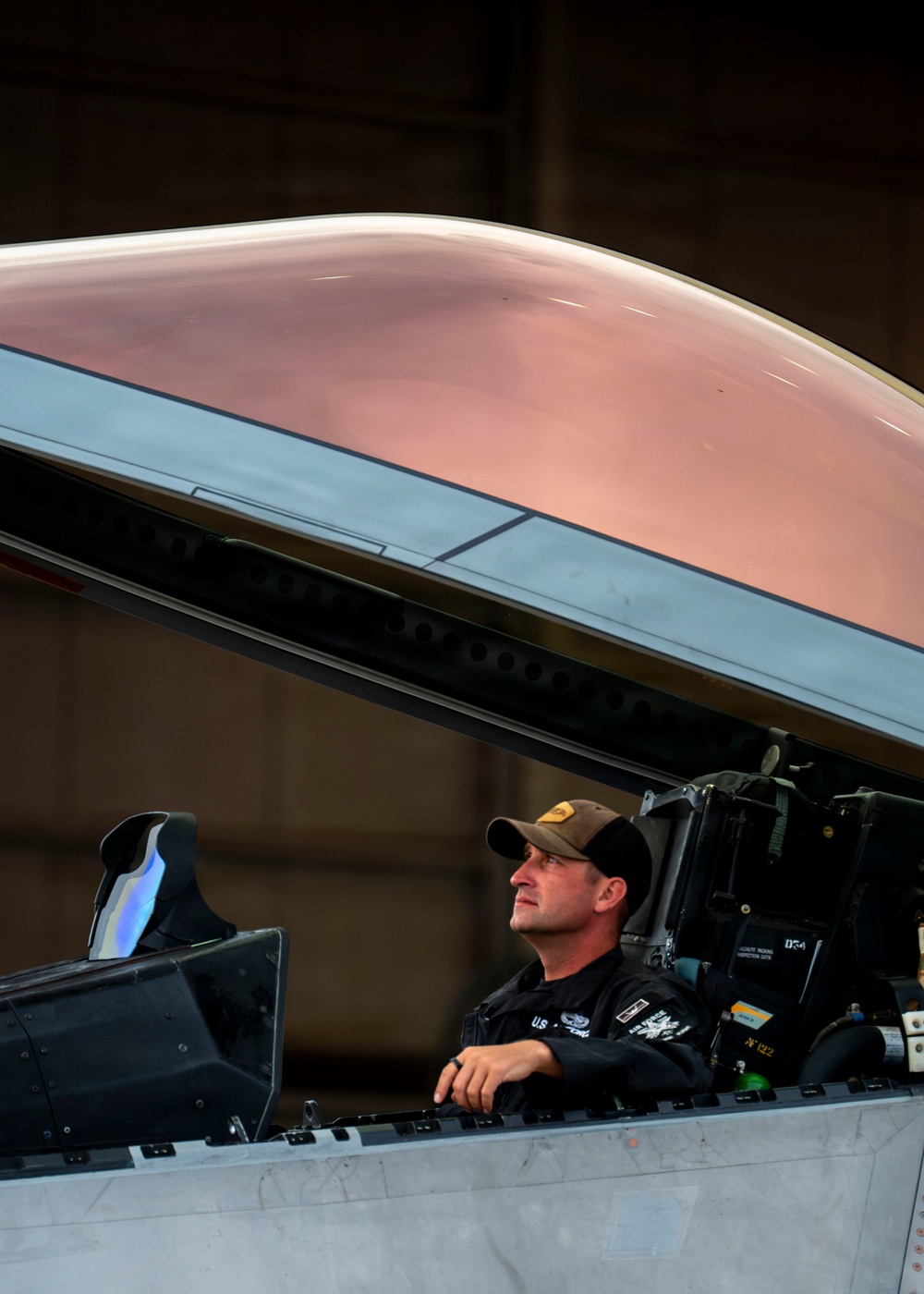 F-22 Raptor Demonstration Team Arrives at Cold Lake Airshow