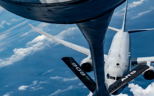 Air Force Tankers Extend Navy Reach Over the Pacific