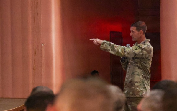 25th Infantry Division Leaders Deliver State of the Division Brief
