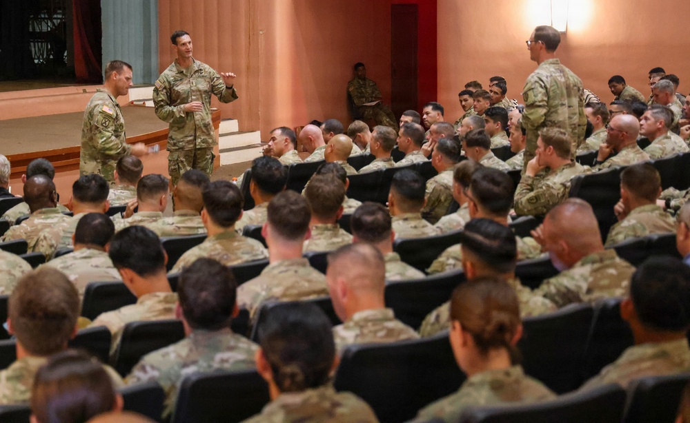 25th Infantry Division Leaders Deliver State of the Division Brief