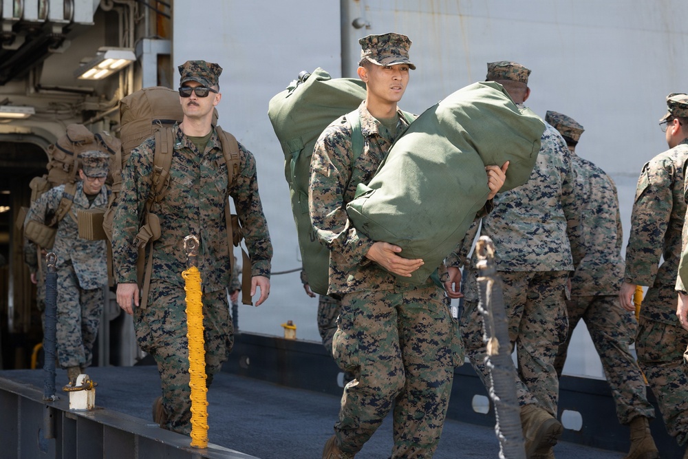 31st MEU Returns to Okinawa After Six-Month Deployment