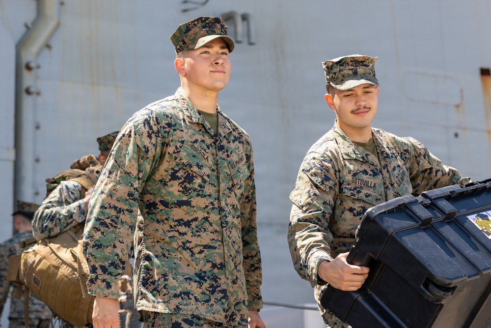 31st MEU Returns to Okinawa After Six-Month Deployment