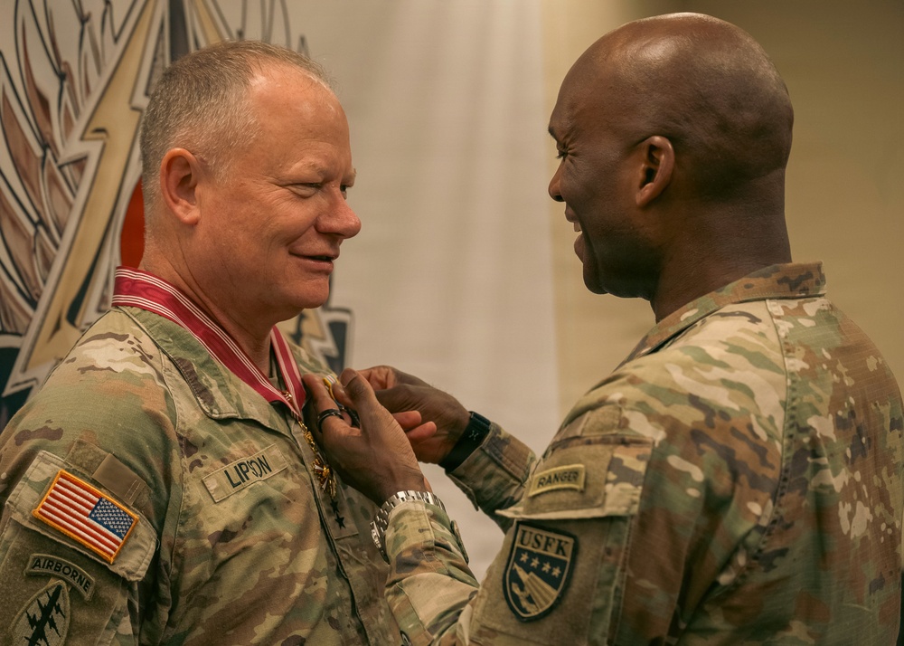 A job well done is never finished: Valas takes command of U.S.-ROK combined SOF mission