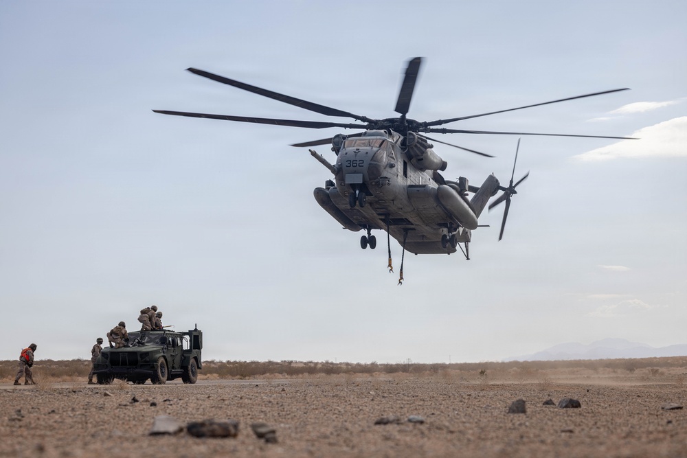 SLTE 4-26: Combat Logistics Battalion 2 Conduct Heavy Lift Training