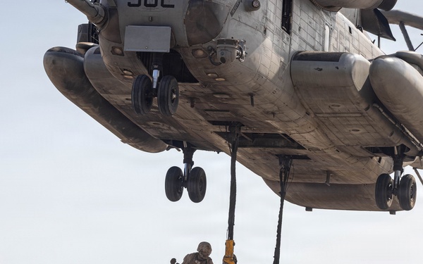 SLTE 4-26: Combat Logistics Battalion 2 Conduct Heavy Lift Training
