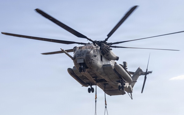 SLTE 4-26: Combat Logistics Battalion 2 Conduct Heavy Lift Training