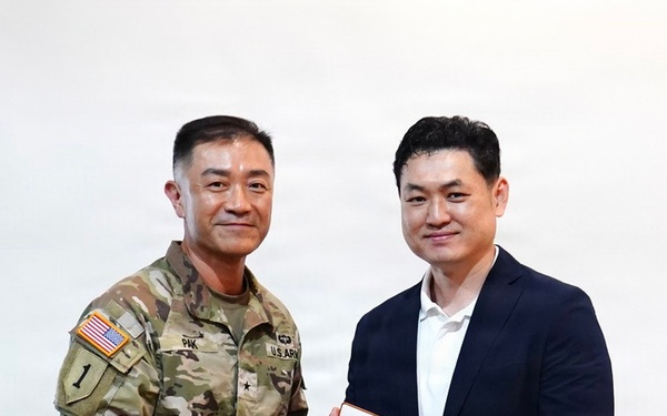 19th ESC Hosts Film Screening Honoring Gen. Paik Sun Yup’s Legacy