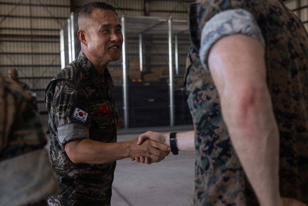 12th Marine Littoral Regiment Hosts Key Leader Engagement for Officials with the Republic of Korea Marine Corps