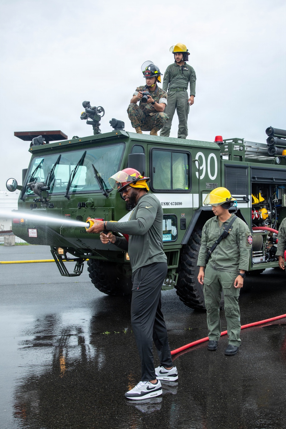 Atlanta Falcon members visit MCAS Iwakuni during a Salute the Troops tour hosted by the USO