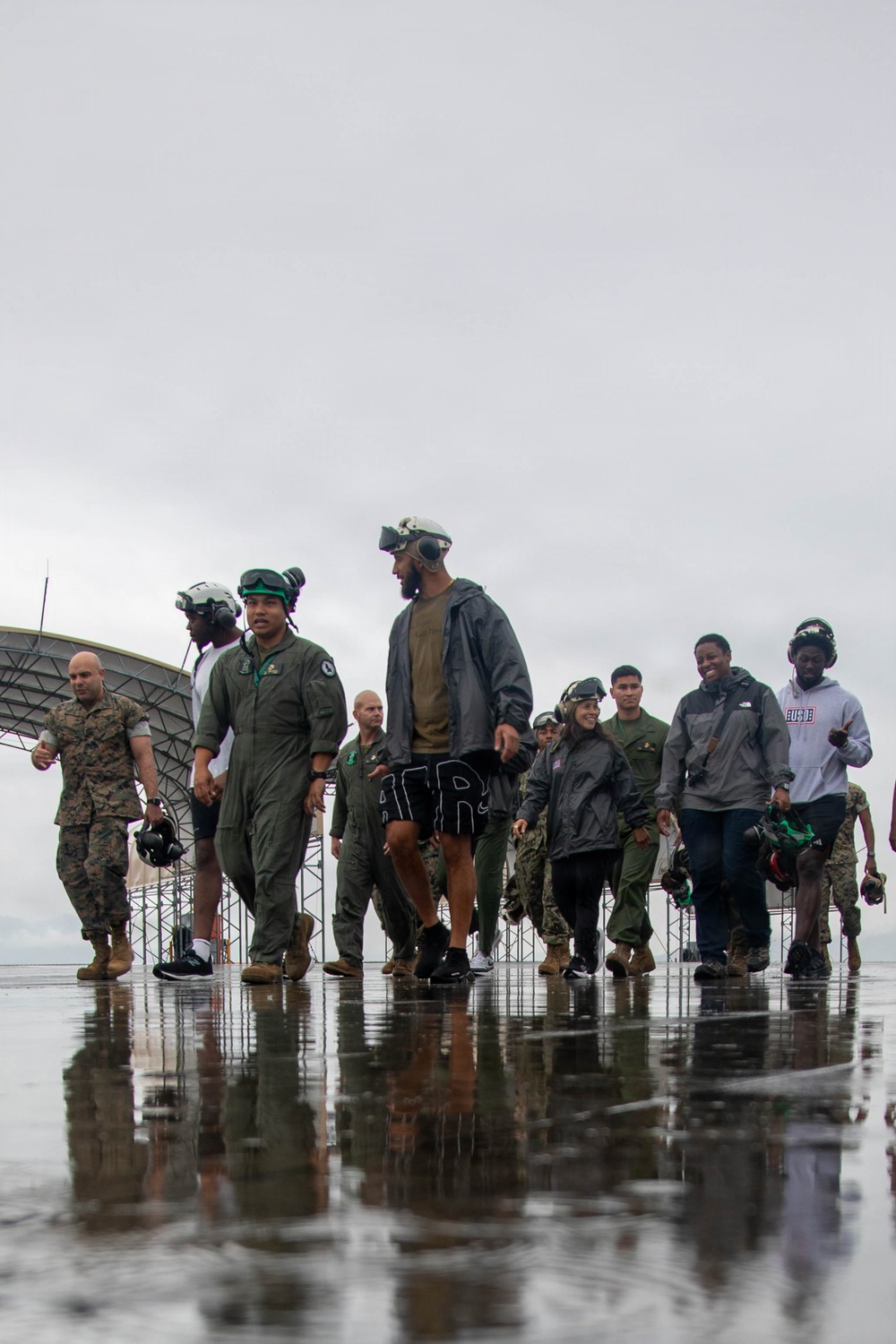 Atlanta Falcon members visit MCAS Iwakuni during a Salute the Troops tour hosted by the USO