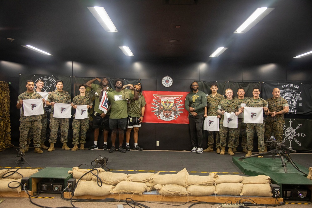 Atlanta Falcon members visit MCAS Iwakuni during a Salute the Troops tour hosted by the USO