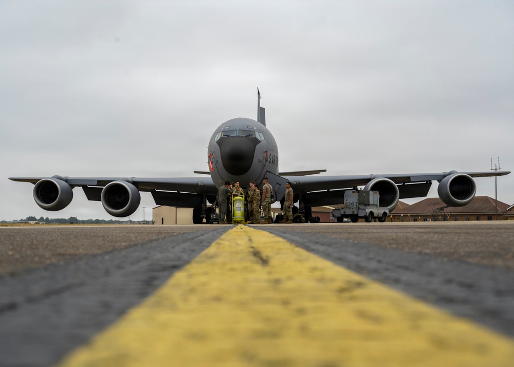 100 ARW KC-135 Stratotanker training