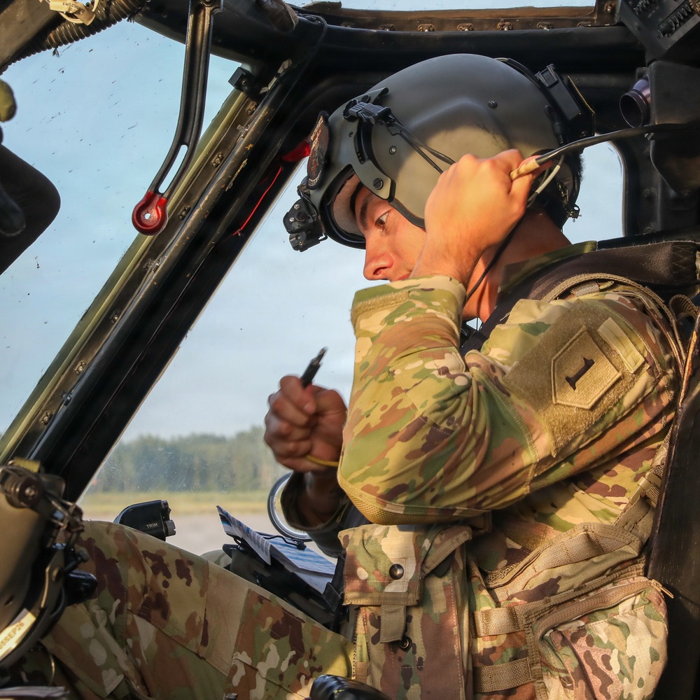 1st Infantry Division Soldiers conduct aerial gunnery qualification