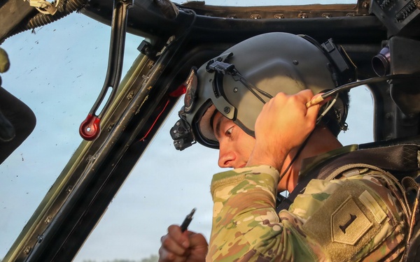 1st Infantry Division Soldiers conduct aerial gunnery qualification