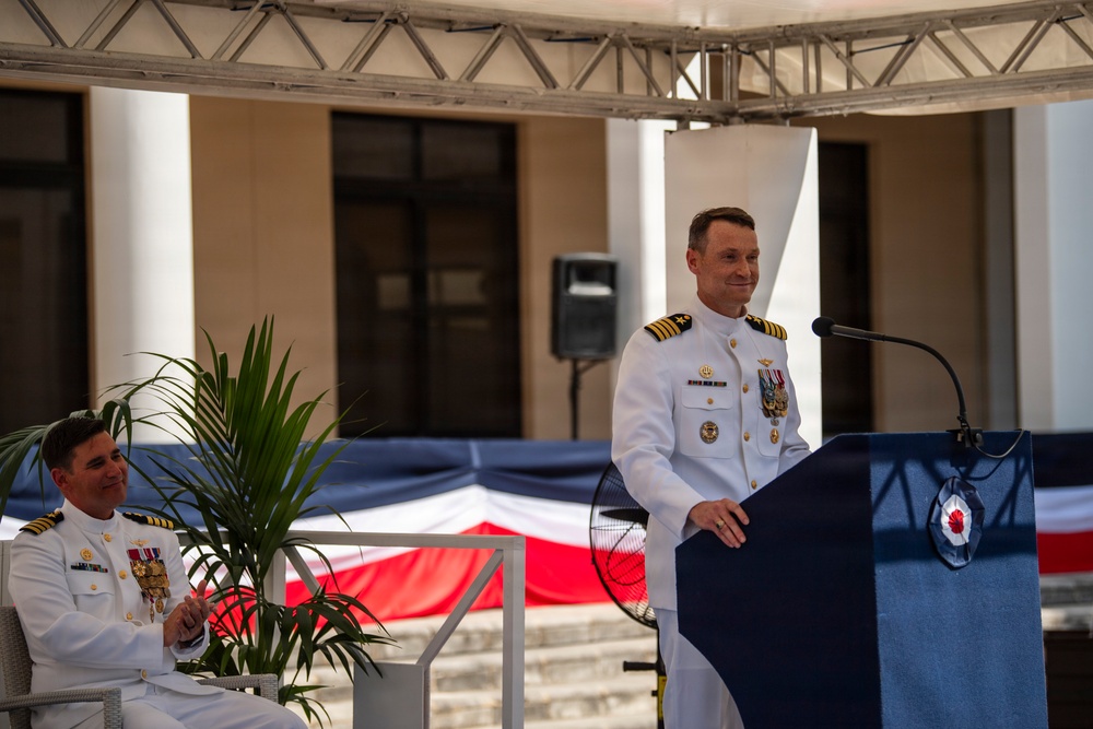 Capt. Foster Takes Helm of NSA Naples As 36th Commanding Officer