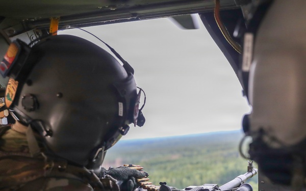 1st Infantry Division Soldiers conduct aerial gunnery qualification
