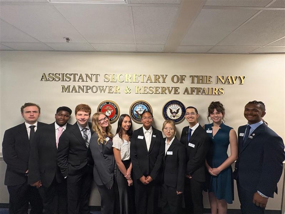 Pentagon opens funding for teen-led projects that boost military life