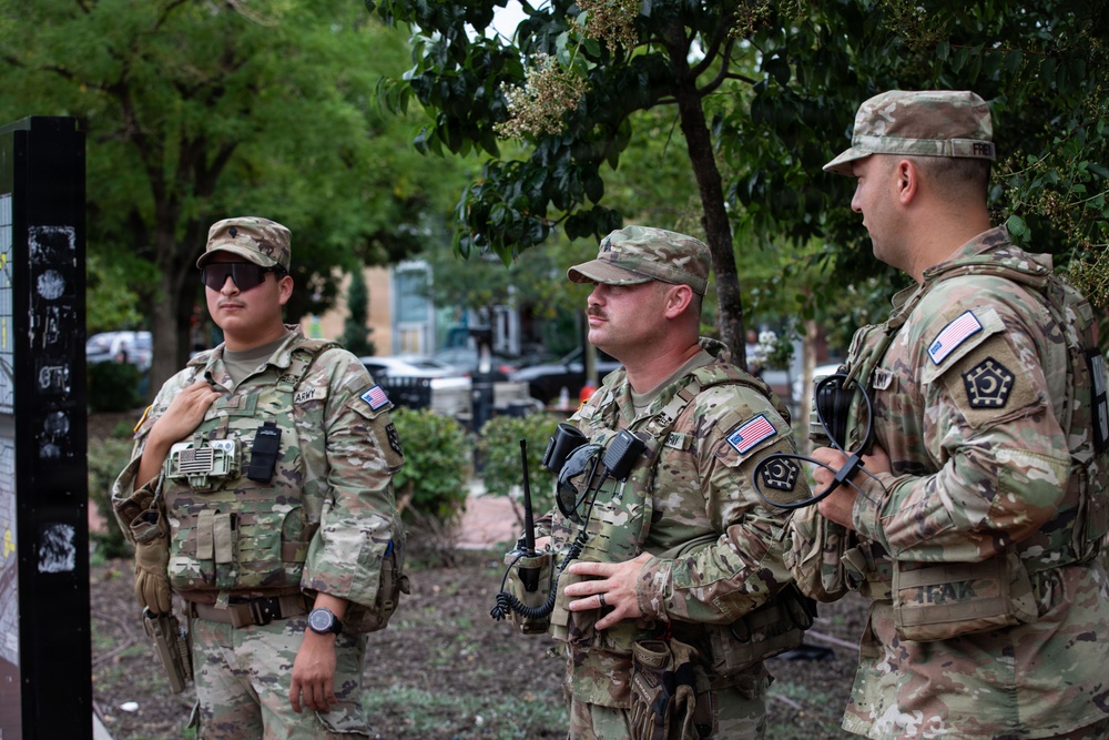 South Carolina National Guard Soldiers Assist with Civilian Mental Health Crisis