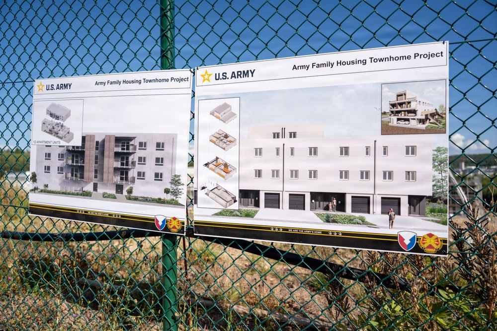 USAG Rheinland-Pfalz hosts IMCOM commanding general