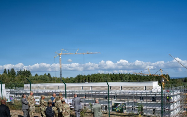 USAG Rheinland-Pfalz hosts IMCOM commanding general
