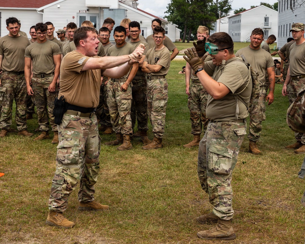 Wisconsin Army National Guard Reaction Force Conducts Training