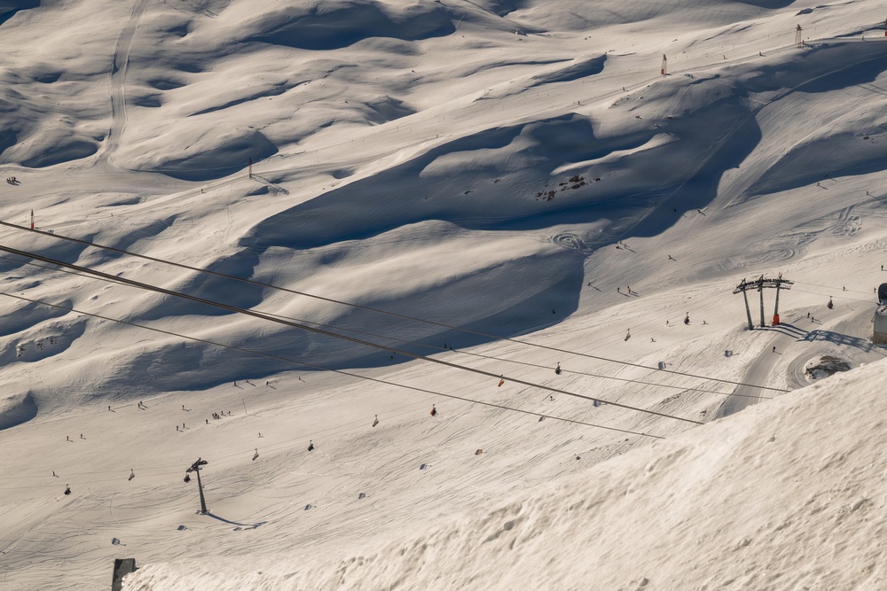 Wild B.O.A.R. Center Hosts Day Trip to Germany’s Tallest Peak