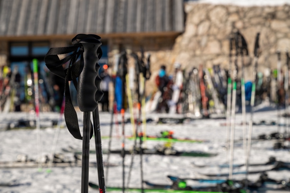 Wild B.O.A.R. Center Hosts Day Trip to Germany’s Tallest Peak