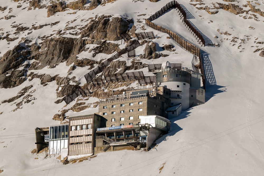 Wild B.O.A.R. Center Hosts Day Trip to Germany’s Tallest Peak