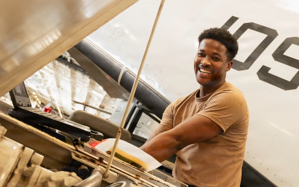 Sailors Conduct Maintenance Aboard George Washington