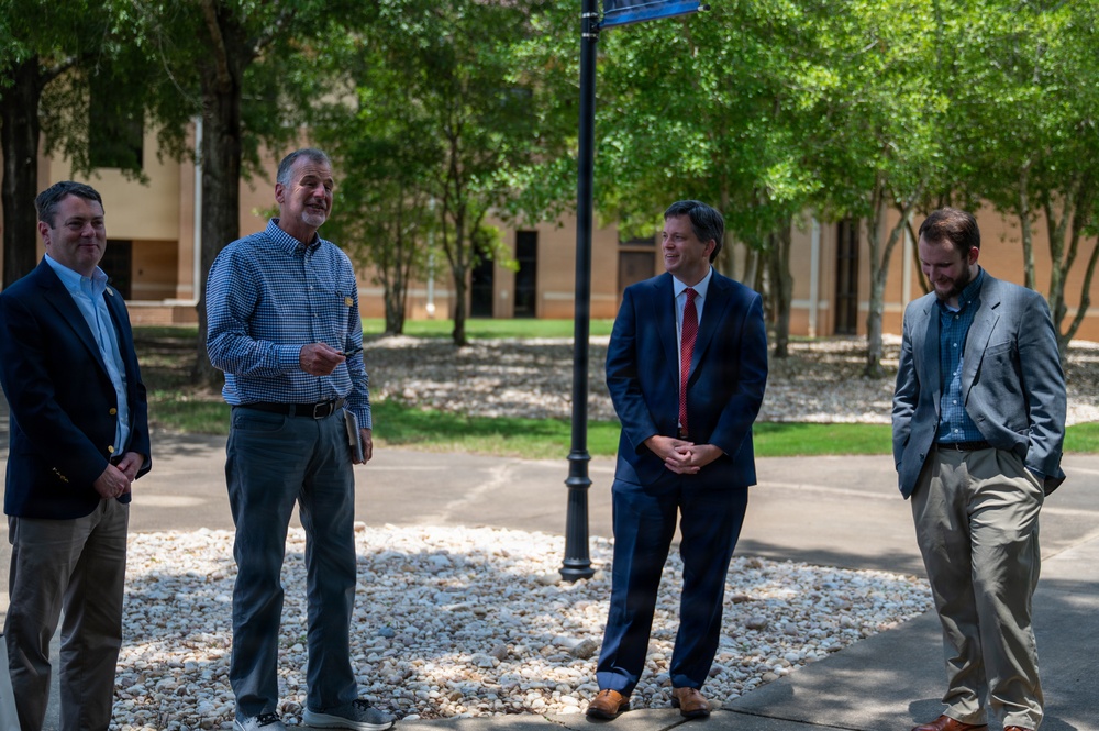 Maxwell hosts Alabama Supreme Court delegation