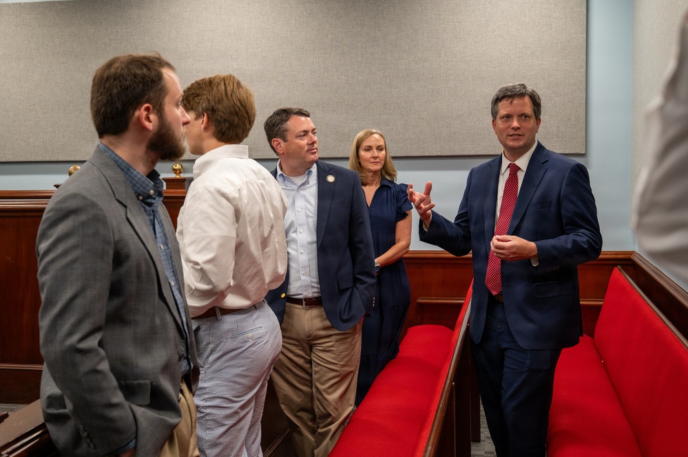 Maxwell hosts Alabama Supreme Court delegation