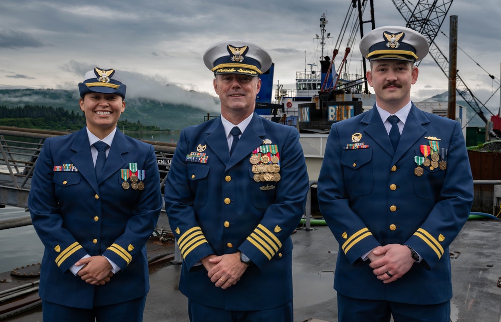 Coast Guard Cutter Frederick Mann holds change of command ceremony