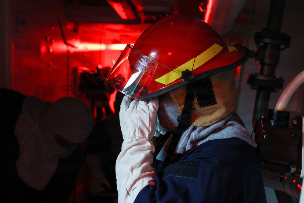 USS Carl M. Levin conducts general quarters drill during RIMPAC 26