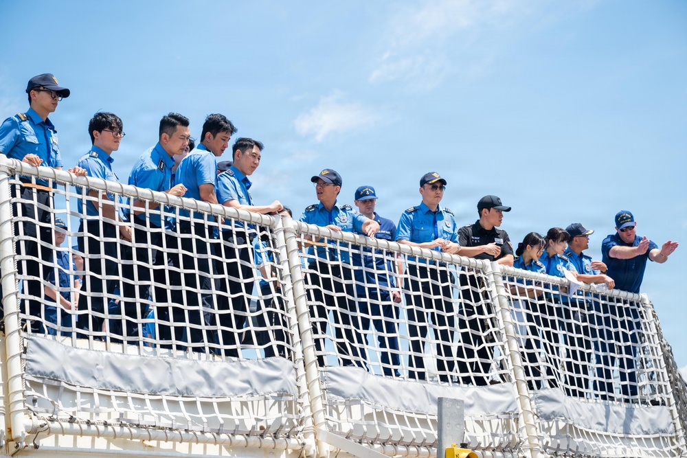 USCGC Midgett (WMSL 757) participates in law enforcement demonstrations and provides tours for Korea Coast Guard on Jeju Island, South Korea