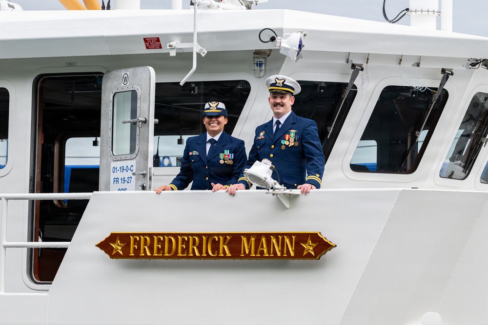 Coast Guard Cutter Frederick Mann holds change of command ceremony