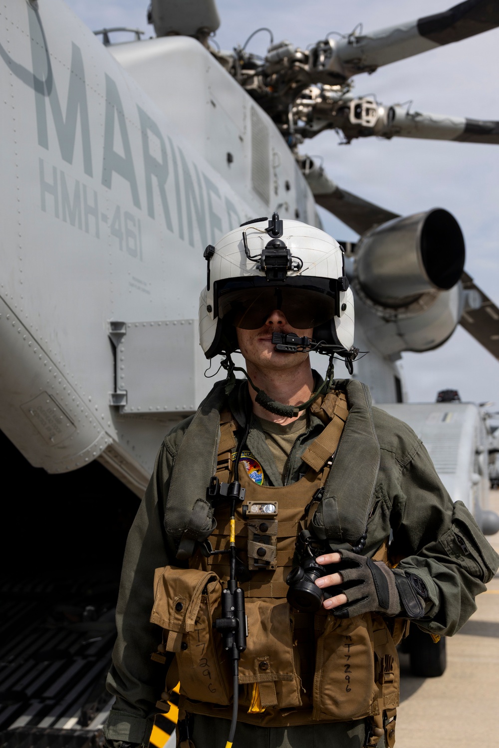 HMH-461 conducts flight operations and external lifts in Montana