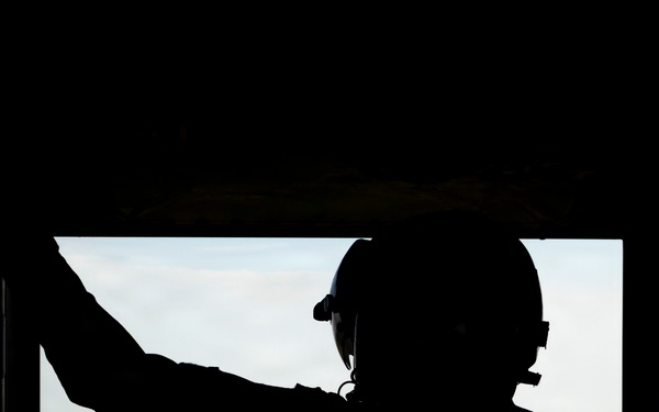 HMH-461 conducts flight operations and external lifts in Montana