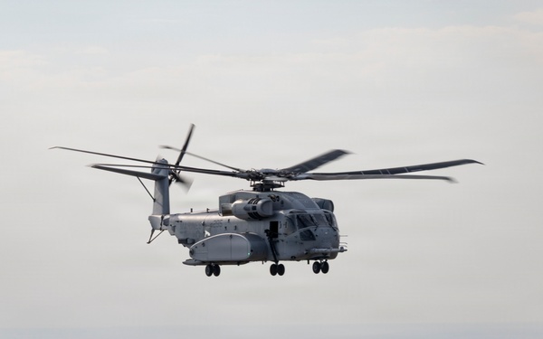 HMH-461 conducts flight operations and external lifts in Montana