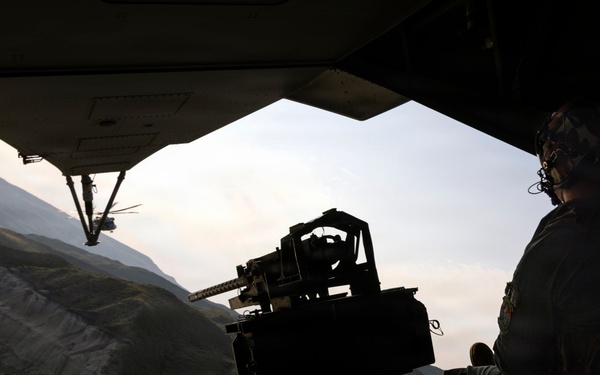 HMH-461 conducts flight operations and external lifts in Montana