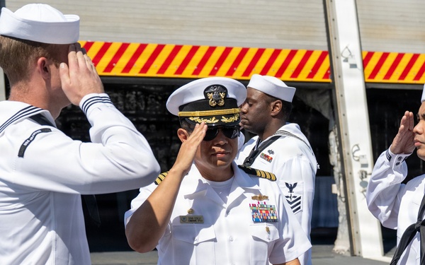 USS Jackson Changes Command